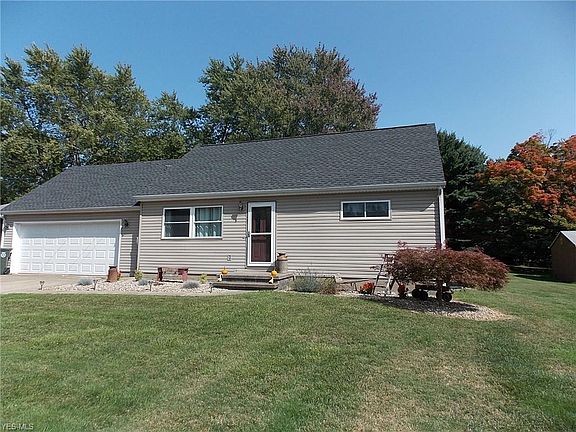 2nd image of 459 Meadow Dr