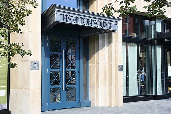 Sold by Keller Williams City Life Realty | media 10