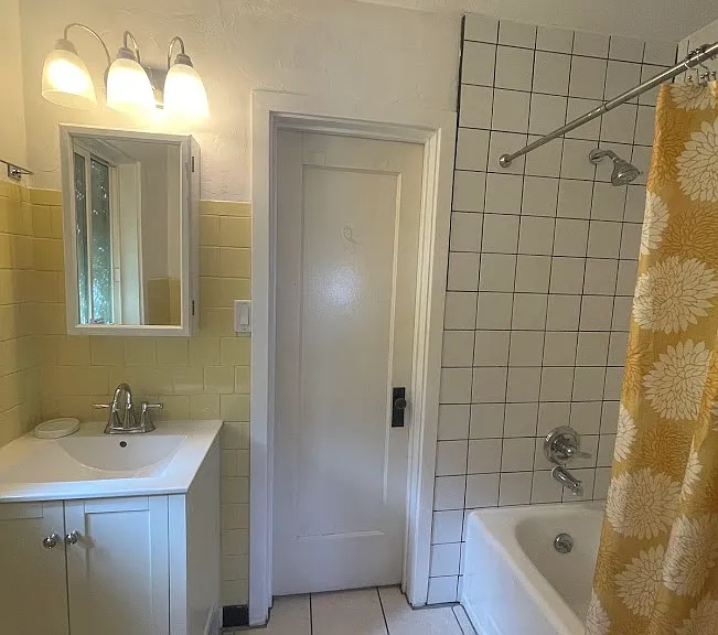 2469 N Santa Rita Ave — Photo 4
