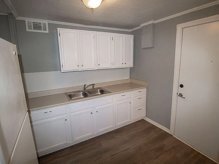 1507 W Worley St — Photo 6