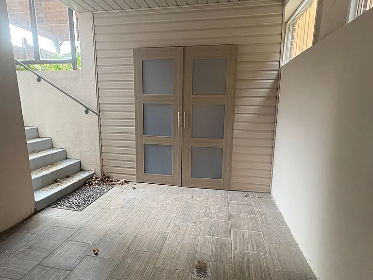 1166 Glengrove Ave W #2 — Photo 6