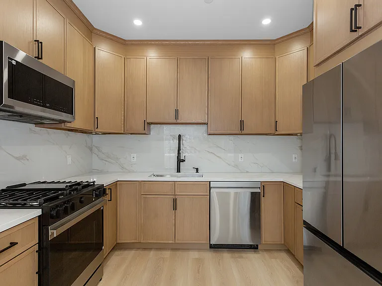 5 Milton Ave #B — Photo 19