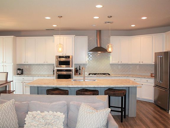 2nd image of 2280 Muratura Way