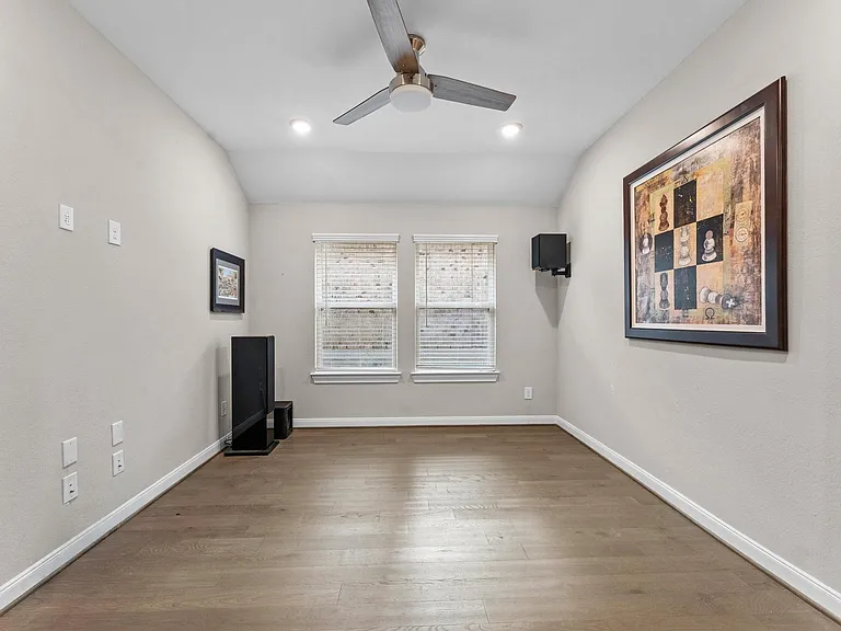 2185 Woodland Pine Dr — Photo 23