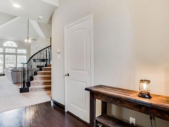 5th image of 12712 Forest Glen Ln