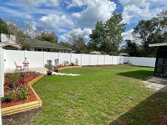 5th image of 2435 W Jonquil Dr