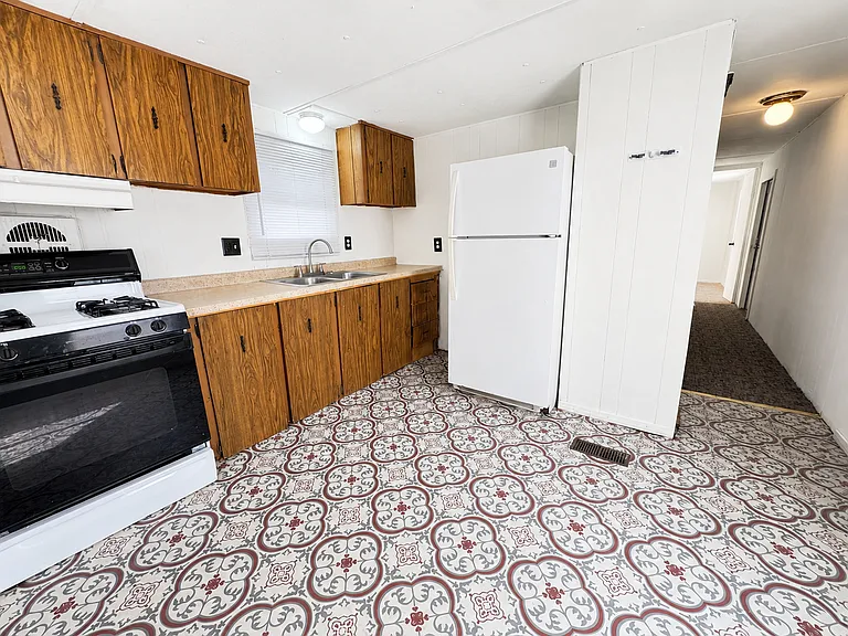 130 E Flint Hills Blvd #22 — Photo 7