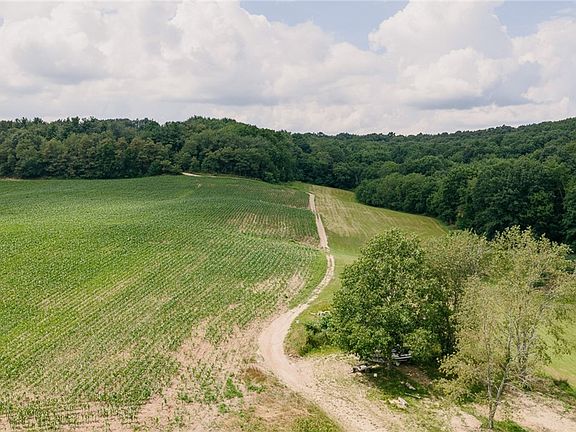 5th image of 3151 Buttercup Rd NE