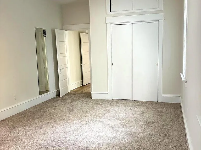 130 Poplar St — Photo 14