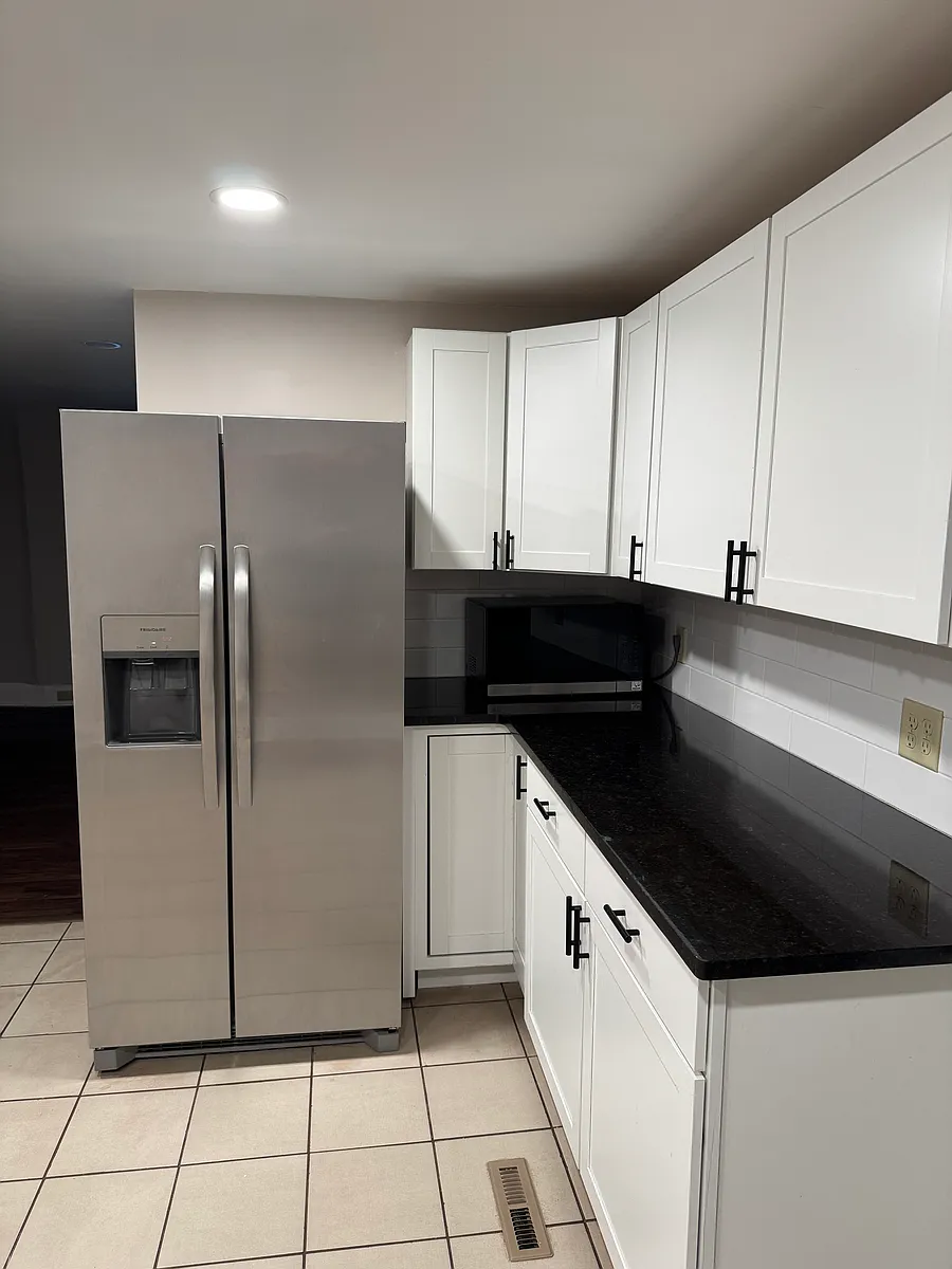 Building Photo - 9 Washington Pl #BASEMENT
