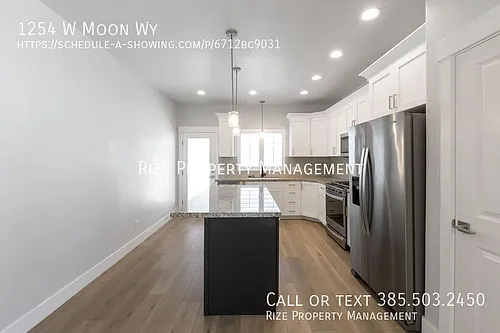 1254 W Moon Way Photo 1