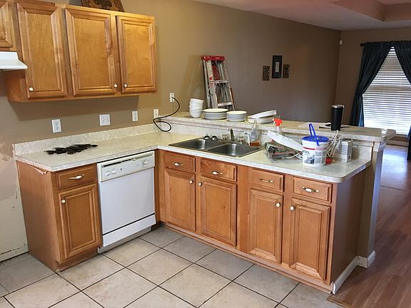 5th image of 626 Colony Park Dr