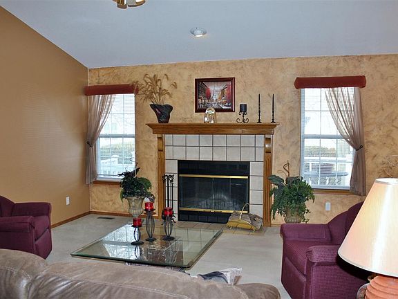 2nd image of 1730 Payton Cir