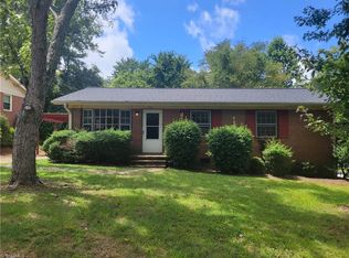 1524 Benbow St, Winston Salem, NC 27106