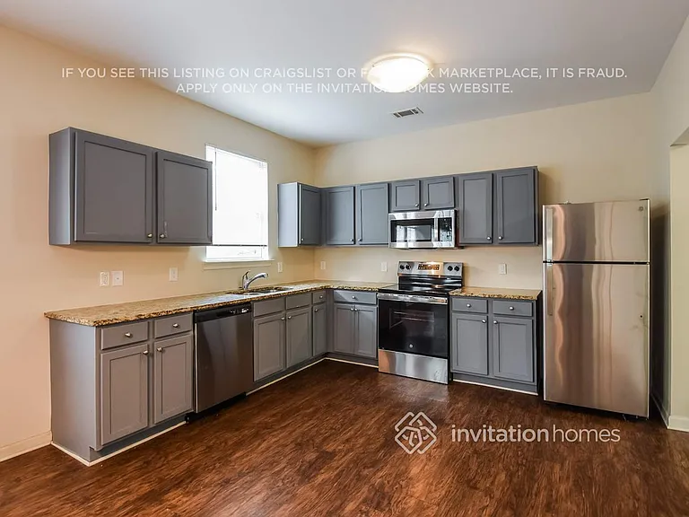 738 Rockingham Dr — Photo 9
