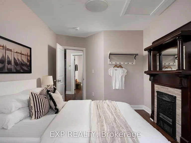 8 Springhurst Ave — Photo 8