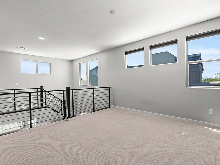 8370 Charleston Peak St — Photo 22