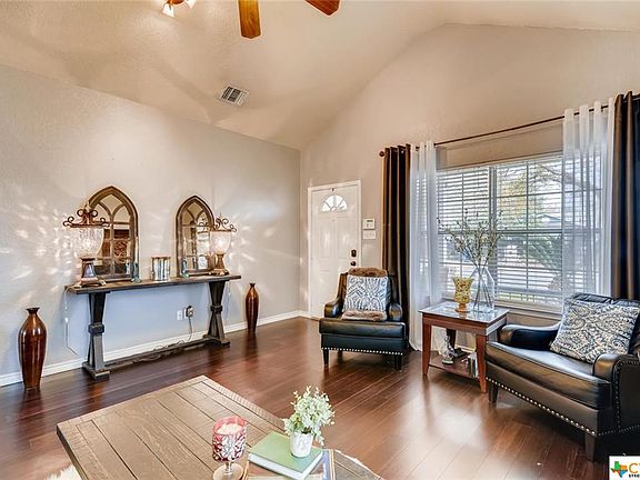 4th image of 3330 Avoca Dr