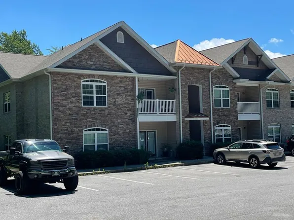 190 Eli Hartley Dr APT 204, Boone, NC 28607