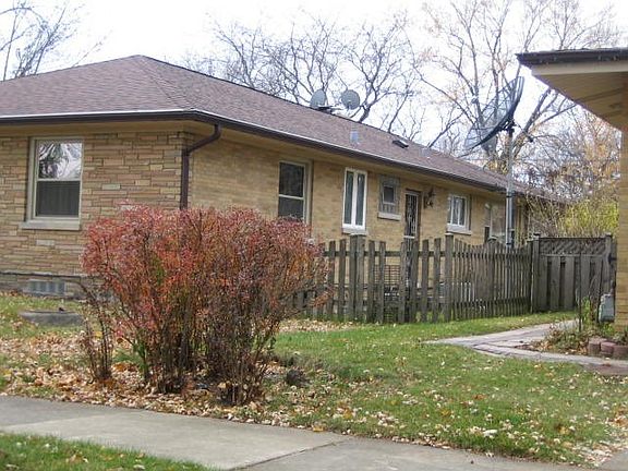 5th image of 7900 Kolmar Ave