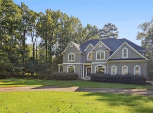 5637 Stonehaven Dr, Stone Mountain, GA 30087