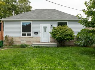 271 Conlins Rd, Toronto, ON M1C1C4