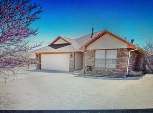 228 SE 2nd St, Moore, OK 73160