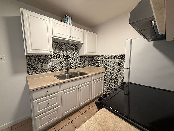3rd image of 561 Pecan St #1-8