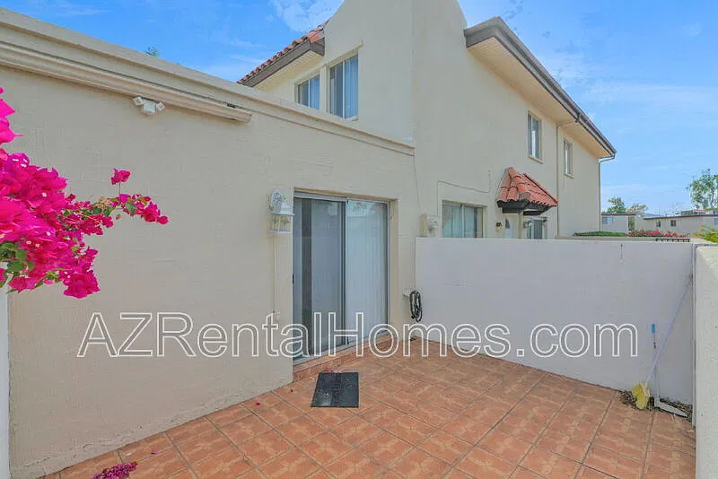 2 bed, 2.0 bath, 1066 sqft, $1,499 — Photo 3