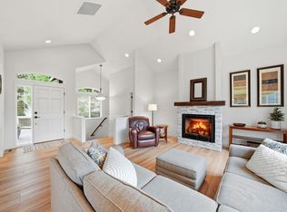 1287 NW City Heights Dr, Bend, OR 97703