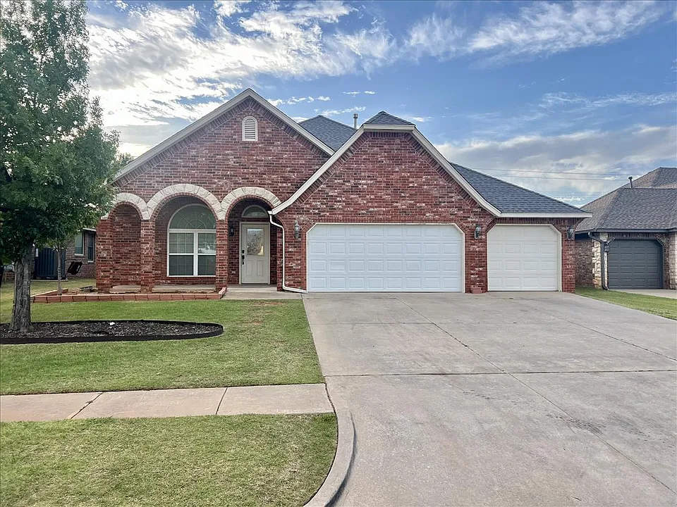 1604 Dorothy Dr