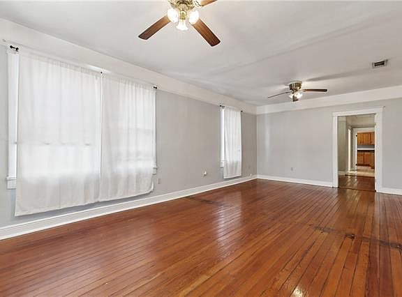 3rd image of 2726 Aubry St