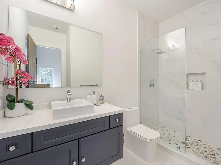 56 Samana Dr — Photo 25