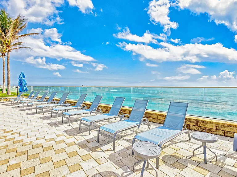 5200 N Ocean Dr #1004 — Photo 30