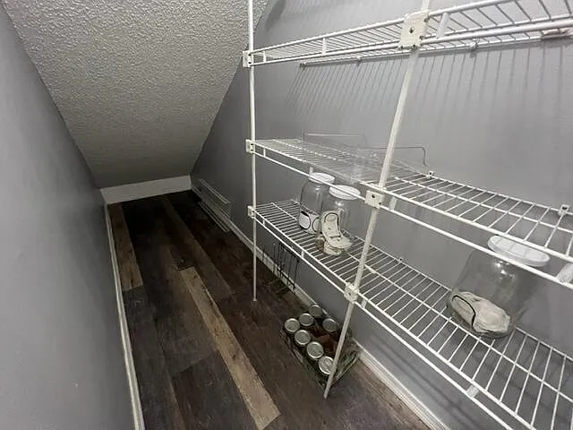 1175 Brompton Ct — Photo 22