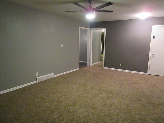 4th image of 612 E 110th St