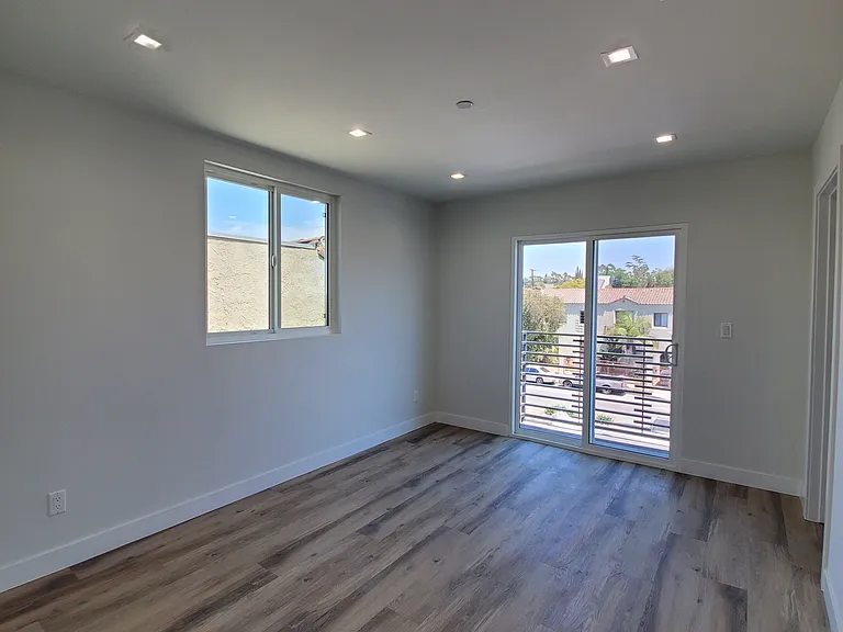 2337 1/2 Crenshaw Blvd #2337-1/2 — Photo 28