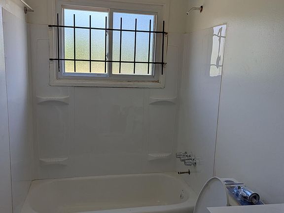 5th image of 20515 Ilene St