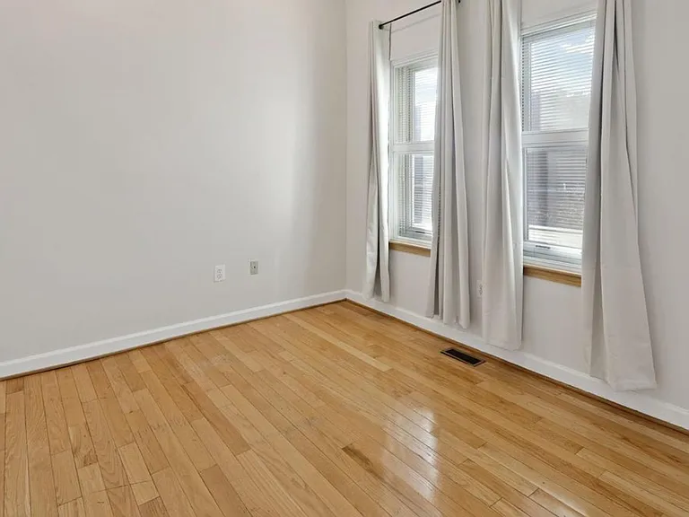 541 Florida Ave NW — Photo 13
