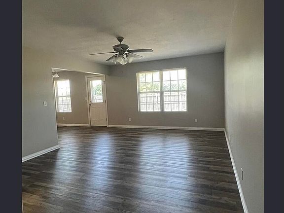 4th image of 4409 W Nicholas Street