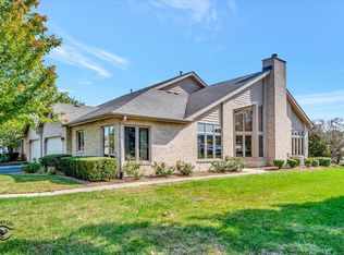 30 S Bay Rd, Palos Heights, IL 60463