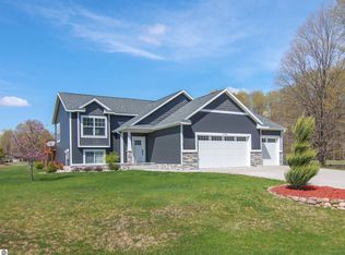 15688 Nuthatch Dr #22, Thompsonville, MI