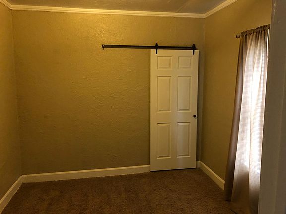 5th image of 221 W 22nd St