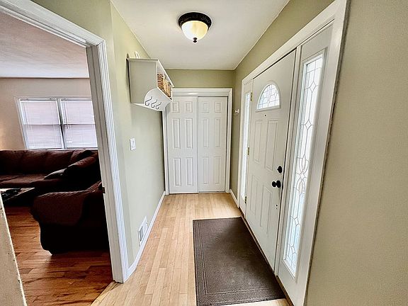 3rd image of 455 Livermore Ave