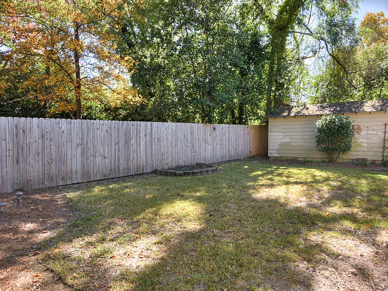 904 Highland Ave — Photo 34