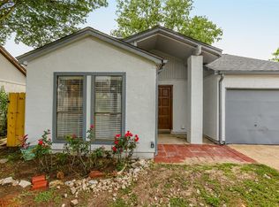 7427 Alcomita Dr, Houston, TX 77083