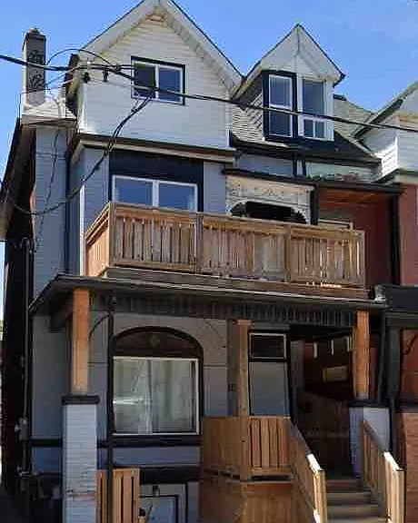 570 Bathurst St #2 — Photo 10