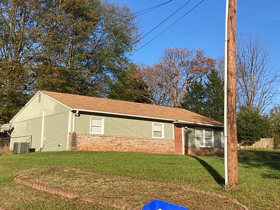 3rd image of 128 Hollins St