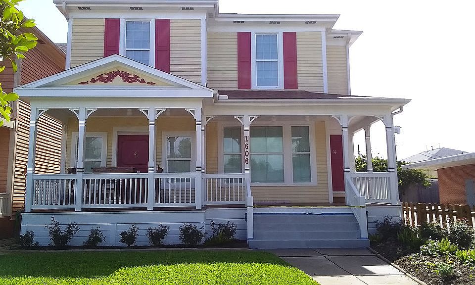1st image of 1606 Tremont