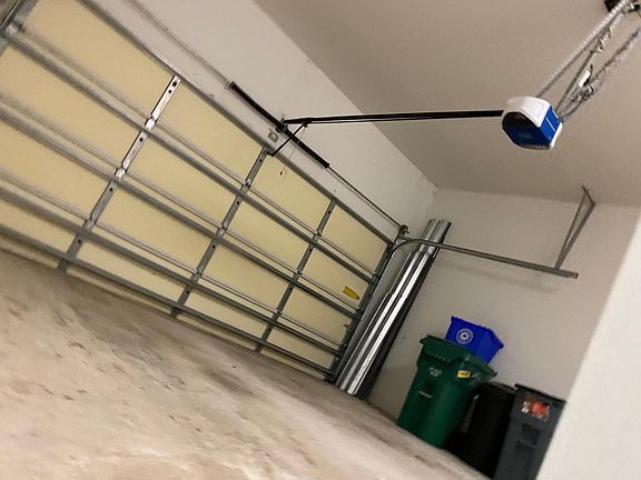 4th image of 10472 SW Sarah Way